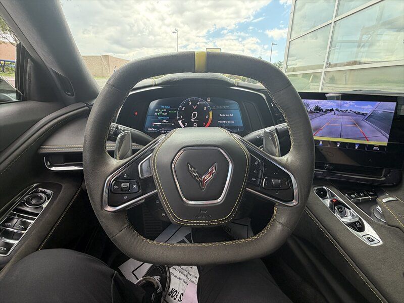 Used 2023 Chevrolet Corvette Stingray Premium Conv w/ Z51 Performance Package RWD image 15