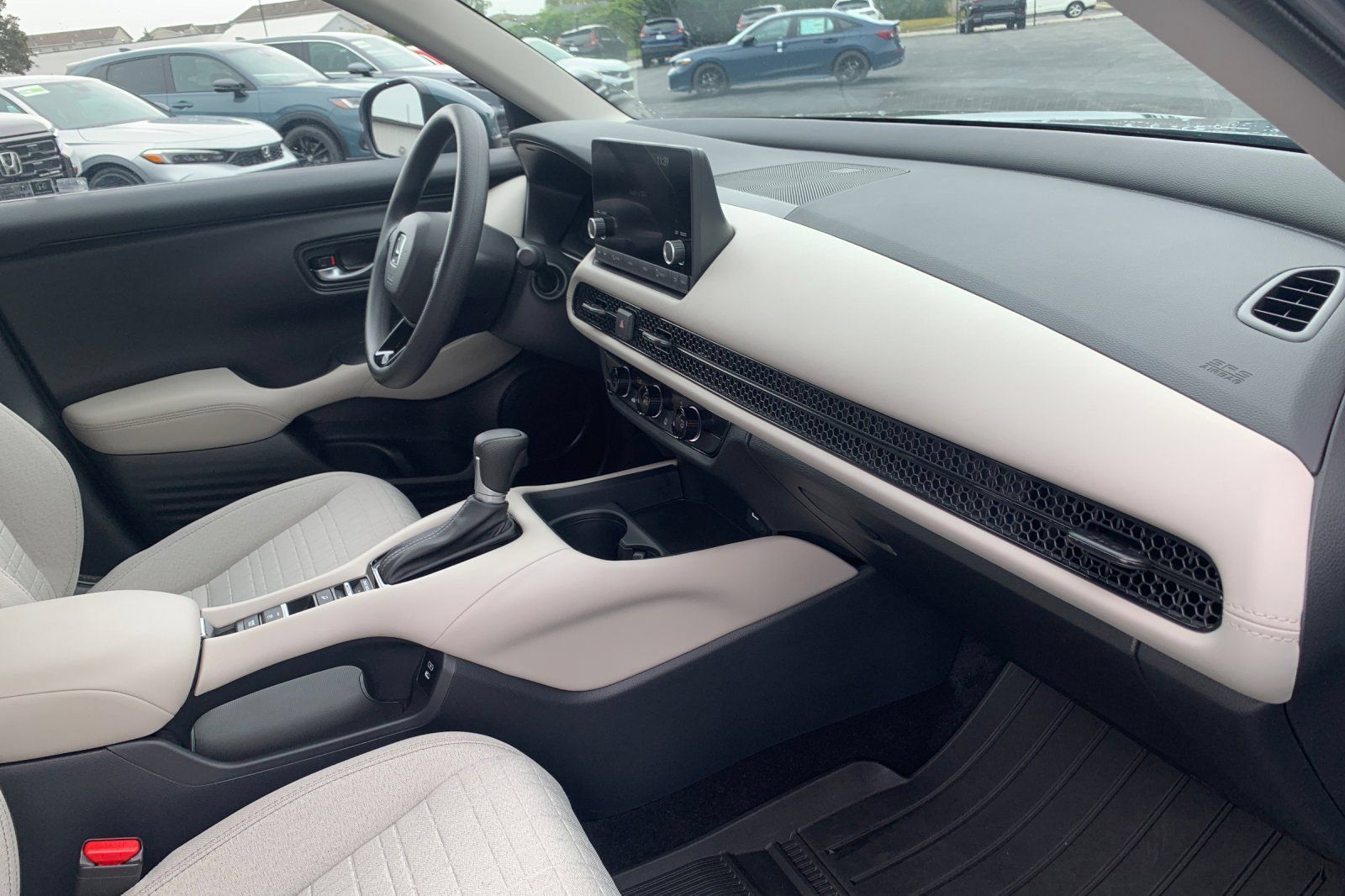 Used 2025 Honda HR-V LX image 20