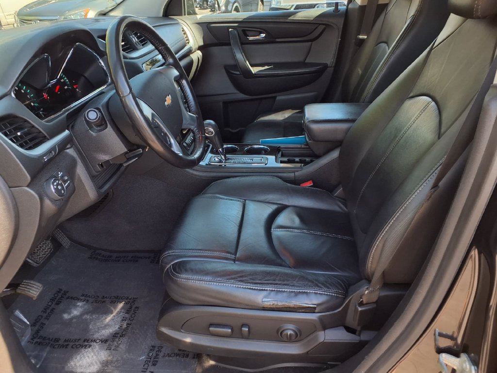 Used 2016 Chevrolet Traverse LT FWD image 17
