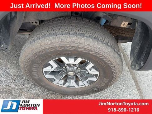 Used 2023 Toyota Tacoma TRD Off-Road RWD image 10