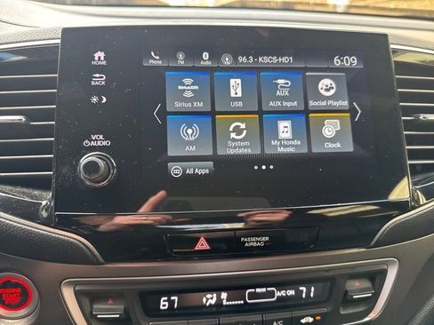 Used 2023 Honda Passport EX-L image 17