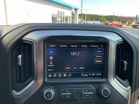 Used 2021 Chevrolet Silverado 1500 LT Trail Boss w/ Convenience Package II AWD/4WD image 5