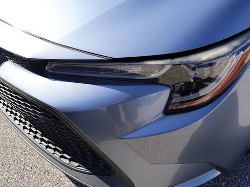 Certified 2020 Toyota Corolla LE image 3