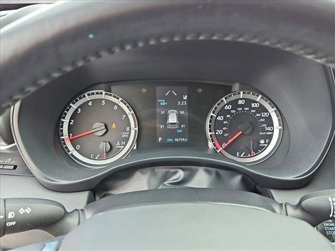 Certified 2021 Toyota Highlander LE image 12