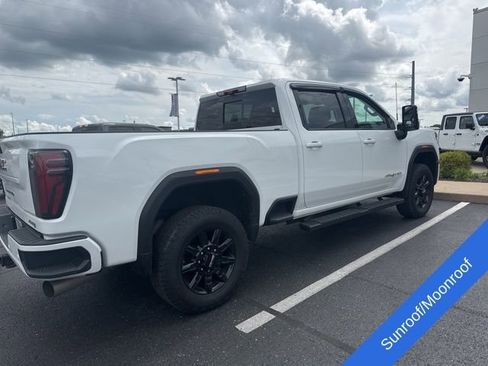 Used 2025 GMC Sierra 2500 AT4 w/ AT4 Premium Plus Package AWD/4WD image 8