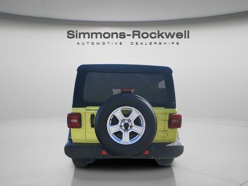 Used 2022 Jeep Wrangler Unlimited Sport image 6