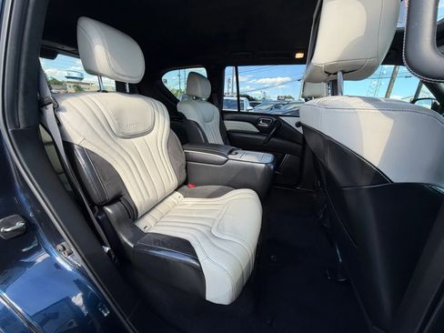 Used 2019 INFINITI QX80 Limited w/ All-Season Package AWD/4WD image 16