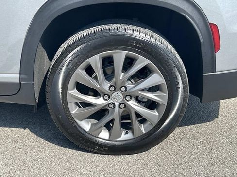 Used 2026 Buick Enclave Preferred FWD image 13