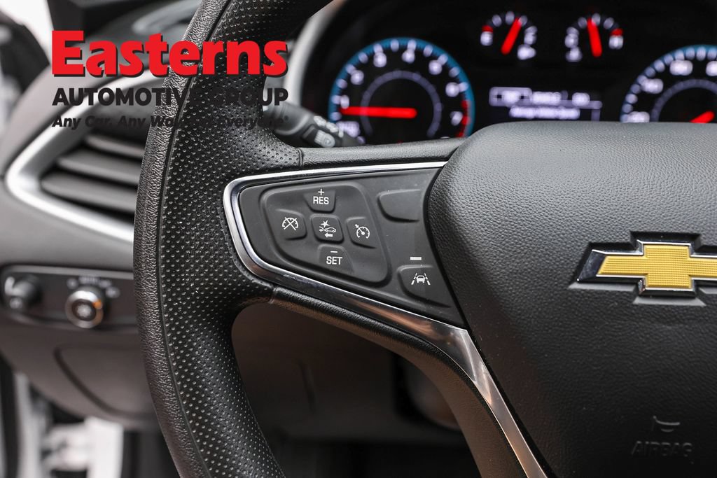 Used 2025 Chevrolet Malibu LT FWD image 17