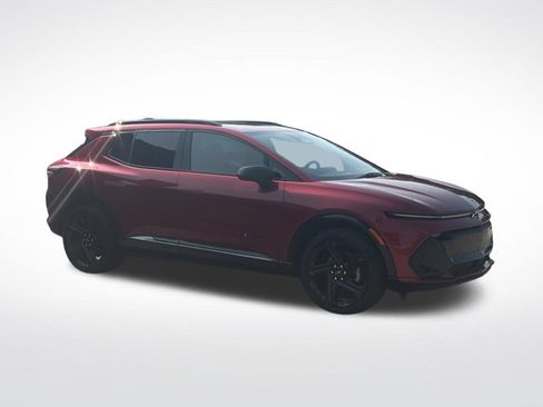 Certified 2024 Chevrolet Equinox EV RS FWD image 9