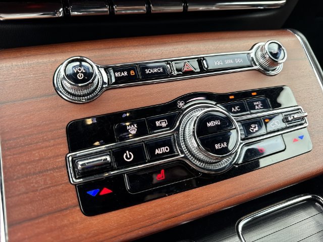 Used 2023 Lincoln Aviator Reserve RWD image 19