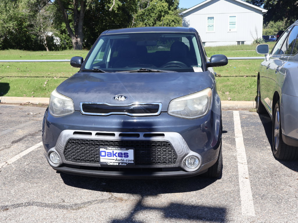 Used 2016 Kia Soul + FWD image 13