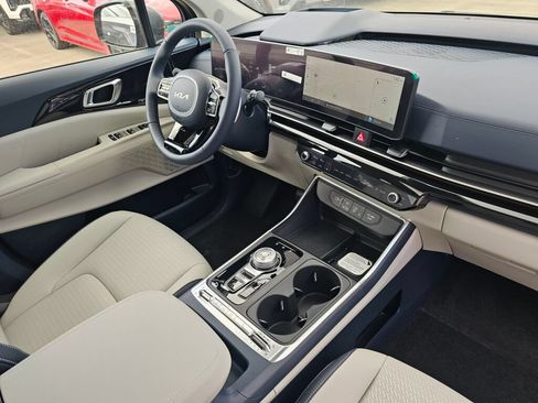 New 2026 Kia Carnival SX Prestige FWD image 33