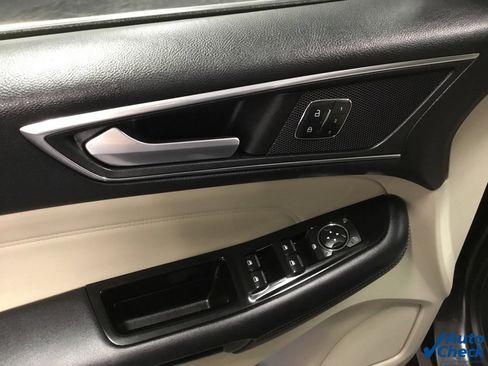Used 2017 Ford Edge Titanium w/ Equipment Group 302A image 21