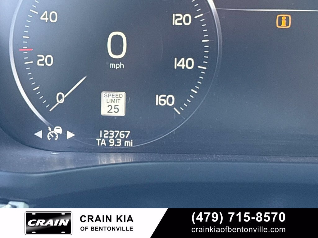 Used 2018 Volvo XC60 T5 Inscription w/ Convenience Package AWD/4WD image 21
