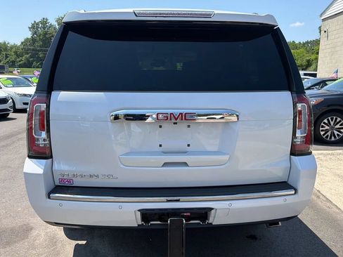 Used 2017 GMC Yukon XL Denali w/ Open Road Package RWD image 4