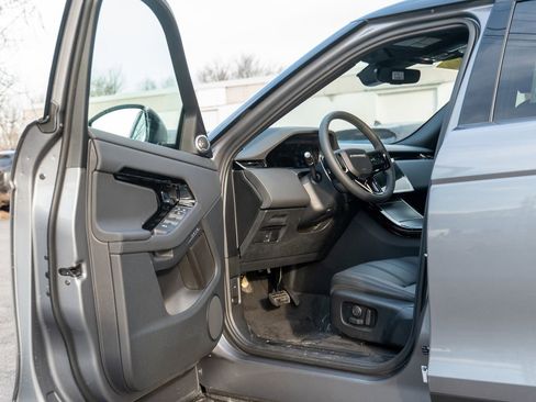 New 2026 Land Rover Range Rover Evoque S image 10