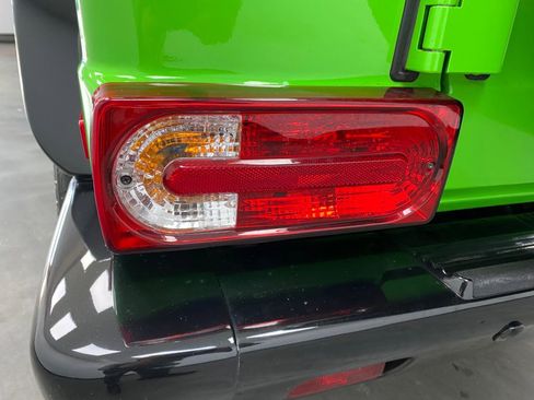 Used 2016 Mercedes-Benz G 63 AMG 4MATIC image 13