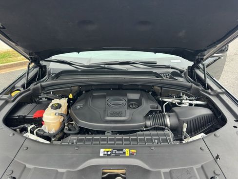 Used 2022 Jeep Grand Cherokee L Summit w/ Luxury Tech Group V image 34