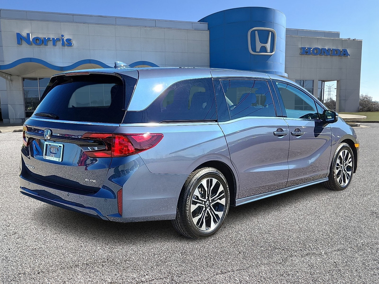 New 2027 Honda Odyssey Elite image 4
