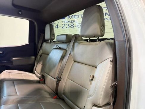 Used 2019 GMC Sierra 1500 SLT w/ X31 Off-Road Package image 23