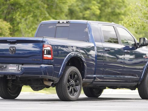 Used 2022 RAM 2500 Laramie AWD/4WD image 47