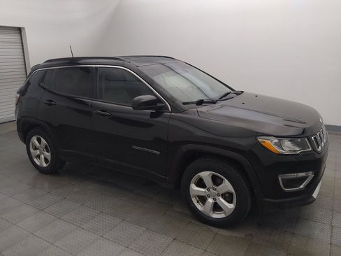 Used 2018 Jeep Compass Latitude w/ Popular Equipment Group FWD image 11