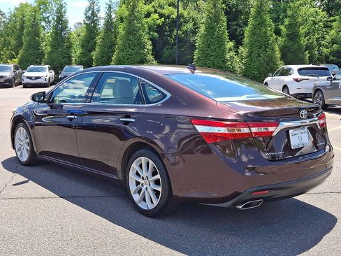 Used 2013 Toyota Avalon Limited FWD image 4