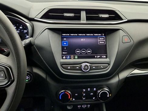 Used 2021 Chevrolet TrailBlazer LT w/ Driver Confidence Package image 17