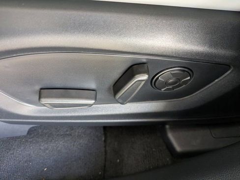 Certified 2026 Ford Explorer Platinum w/ LUX Leather Package image 23