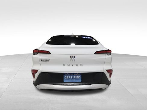 Certified 2024 Buick Envista Preferred w/ Convenience I Package image 3