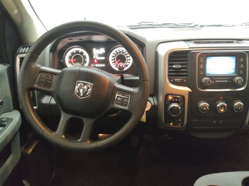 Used 2017 RAM 1500 Classic SLT AWD/4WD image 22