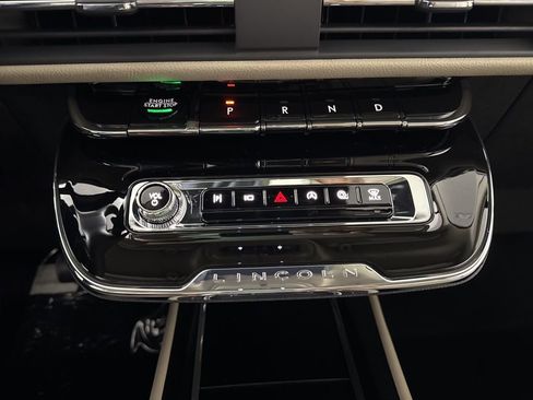 New 2026 Lincoln Corsair Premiere image 27