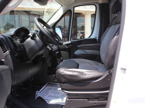 Used 2024 RAM ProMaster 2500 w/ Convenience Group FWD image 20
