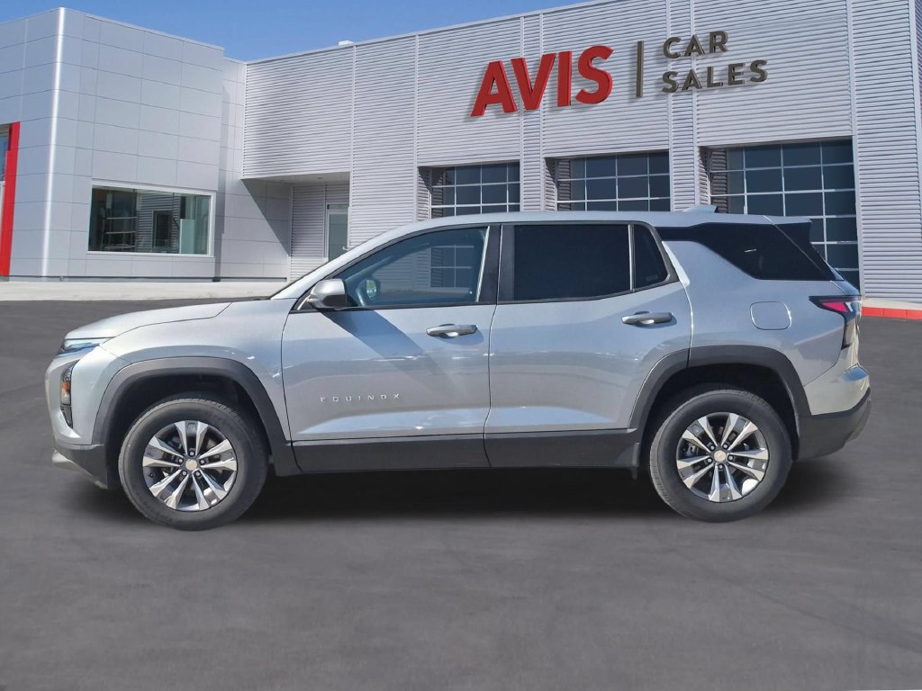 Used 2026 Chevrolet Equinox LT FWD image 10