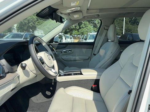 Used 2026 Volvo XC90 B6 Ultra image 13