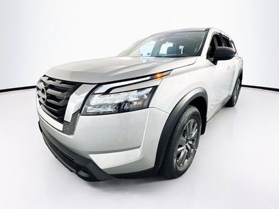New 2025 Nissan Pathfinder S