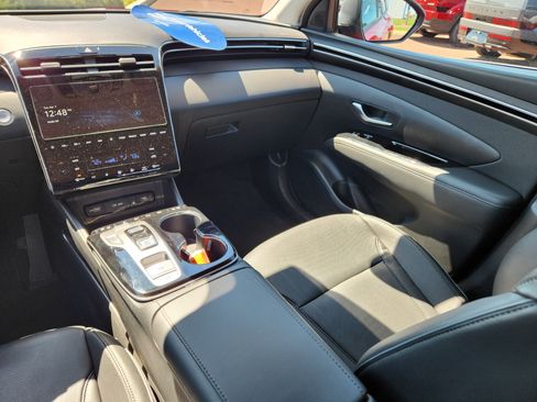 Certified 2023 Hyundai Tucson Limited image 14