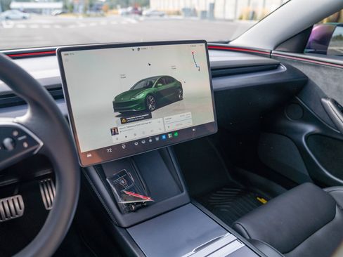 Used 2024 Tesla Model 3 Performance AWD/4WD image 14