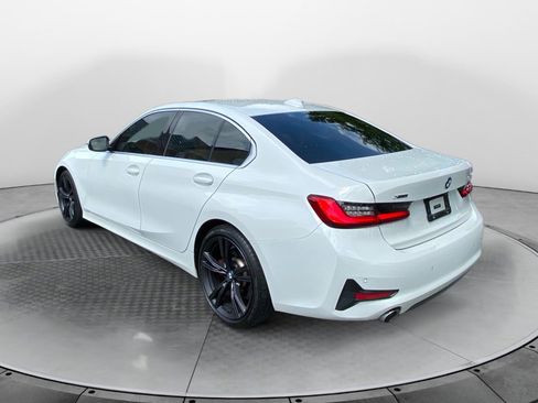 Used 2020 BMW 330i xDrive Sedan w/ Convenience Package AWD/4WD image 5