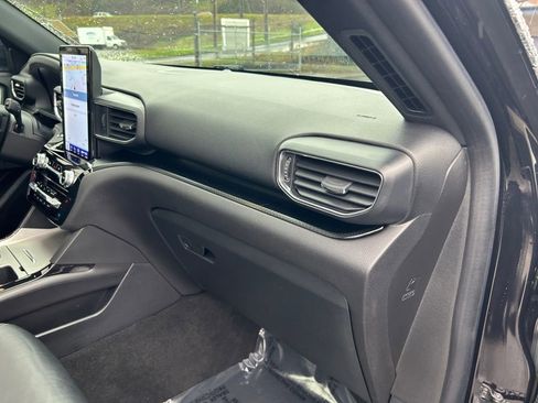Used 2022 Ford Explorer ST w/ ST Street Pack image 26