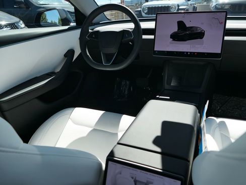 Used 2025 Tesla Model 3 Long Range image 22