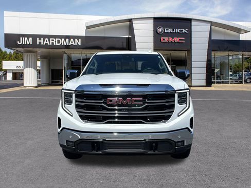 Used 2024 GMC Sierra 1500 SLT w/ SLT Premium Plus Package AWD/4WD image 2