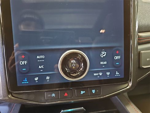 Used 2022 Ford Expedition Max Limited image 24