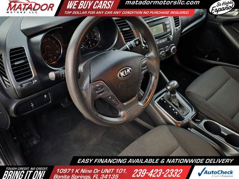 Used 2017 Kia Forte LX image 11