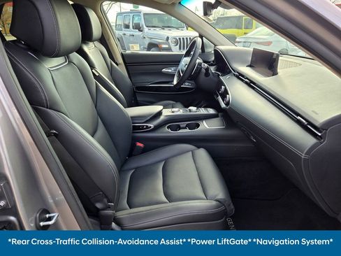 Used 2025 Genesis GV70 2.5T image 11