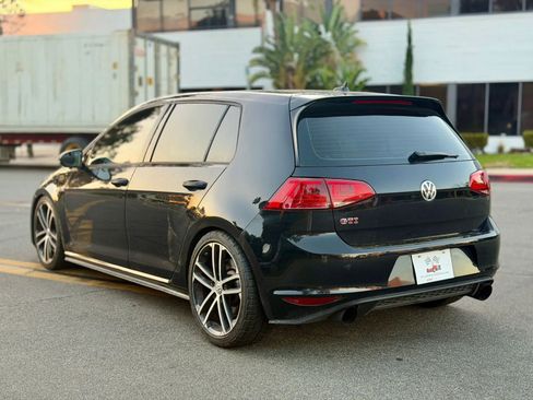 Used 2017 Volkswagen GTI S image 9