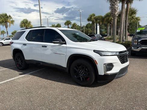 Used 2023 Chevrolet Traverse Premier w/ Redline Edition FWD image 11