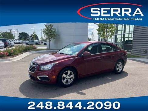 Used 2015 Chevrolet Cruze LT FWD image 1