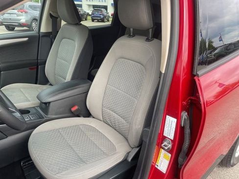 Used 2020 Ford Escape SE FWD image 19
